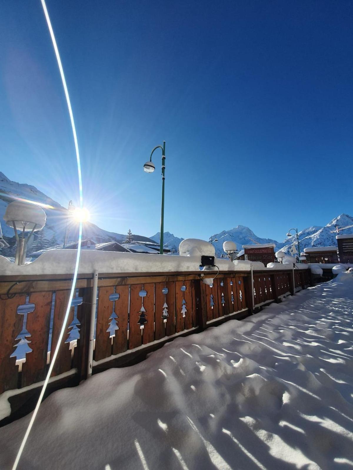 Hotel La Meije Ле дез Альп Экстерьер фото
